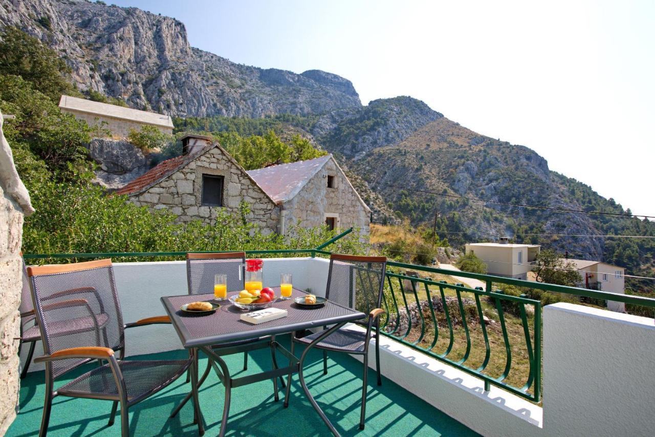 House Tina Omiš Exterior foto